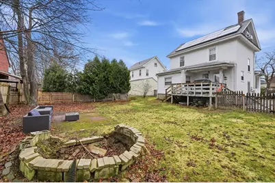 18 E Cleveland St, Greenfield, MA 01301 - Photo 5