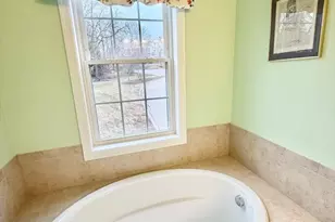 7 Augustus Ct, Reading, MA 01867 - Photo 7