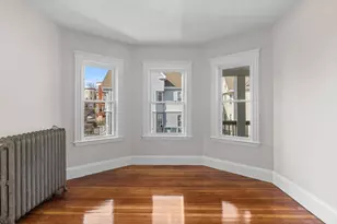 7 Speedwell St, Boston, MA 02122 - Photo 11