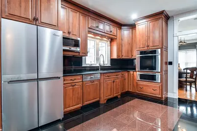 106 Danforth St, Framingham, MA 01701 - Photo 9