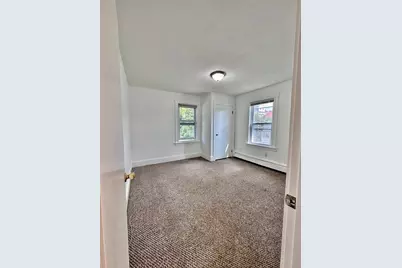 90 Brook Rd. #1R, Quincy, MA 02169 - Photo 5
