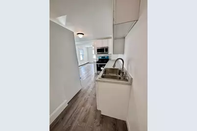 90 Brook Rd. #1R, Quincy, MA 02169 - Photo 3