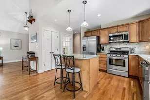 219 Pheasant Hill Cir, Barnstable, MA 02635 - Photo 7