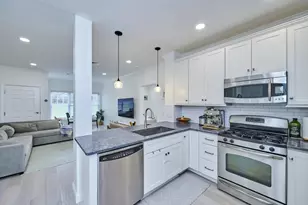 35 Commonwealth Ave, Newton, MA 02467 - Photo 3