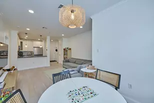 35 Commonwealth Ave, Newton, MA 02467 - Photo 11