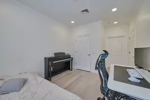 35 Commonwealth Ave, Newton, MA 02467 - Photo 13