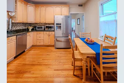 2 Hillside Ave, Somerville, MA 02145 - Photo 11
