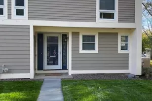 11 Oak St, Wellesley, MA 02482 - Photo 1