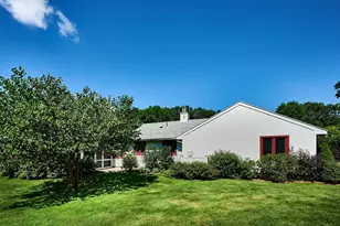 14 McIntosh Dr, Amherst, MA 01002 - Photo 33