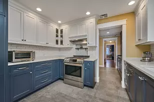 14 McIntosh Dr, Amherst, MA 01002 - Photo 7