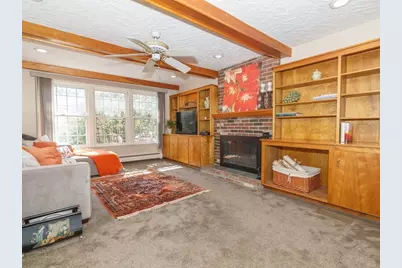 6 Barry Drive, Framingham, MA 01702 - Photo 3