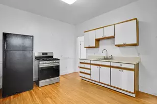 62 Firglade Ave, Springfield, MA 01108 - Photo 9