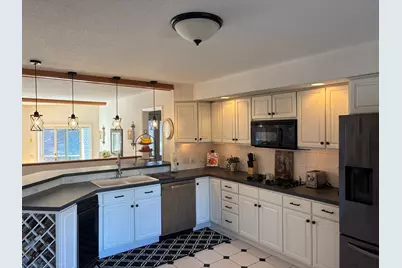 321 Westerly Cr., Ludlow, MA 01056 - Photo 11