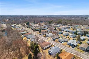 27 Castle Rd, Attleboro, MA 02703 - Photo 33