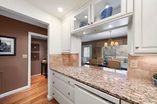 33 Breakwater Dr, Chelsea, MA 02150 - Photo 11