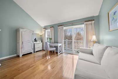 33 Breakwater Dr #33, Chelsea, MA 02150 - Photo 17