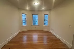 26 Roseclair St, Boston, MA 02125 - Photo 5