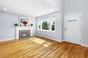 165 Hartford, Natick, MA 01760 - Photo 3