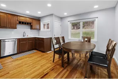 165 Hartford, Natick, MA 01760 - Photo 7