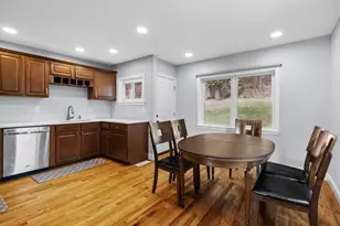 165 Hartford, Natick, MA 01760 - Photo 7