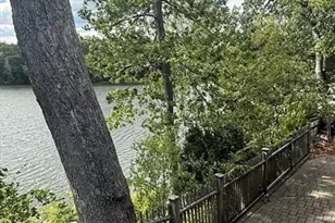 10 Wedge Pond Rd, Winchester, MA 01890 - Photo 19