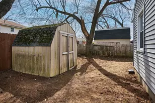 71 Ann St, Chicopee, MA 01020 - Photo 19