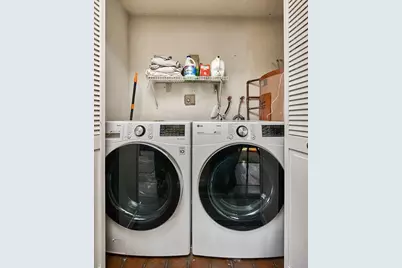 71 Ann St, Chicopee, MA 01020 - Photo 15