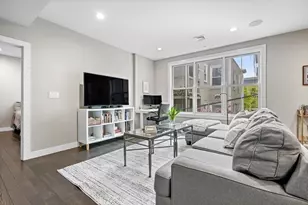 309 E St, Boston, MA 02127 - Photo 5