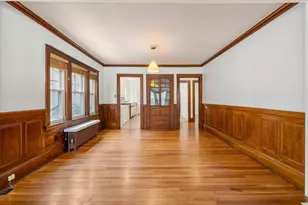 27-28 Seagrave Rd, Cambridge, MA 02140 - Photo 7