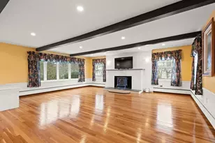 44 Hillview Ave, Holbrook,  02343 - Photo 7