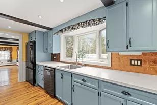 44 Hillview Ave, Holbrook,  02343 - Photo 11