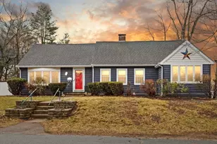 44 Hillview Ave, Holbrook,  02343 - Photo 3