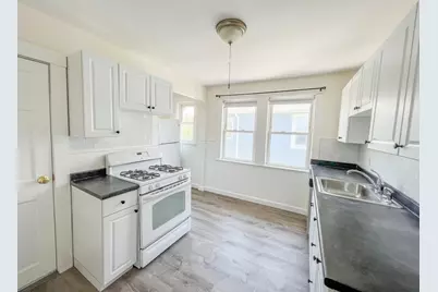 65 Woods Ave #2, Somerville, MA 02144 - Photo 11