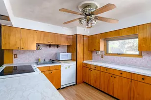 1138 Wachusett St, Holden, MA 01520 - Photo 3