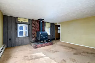 1138 Wachusett St, Holden, MA 01520 - Photo 7