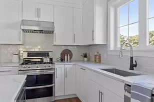 4 Cypress Cir, Bellingham, MA 02019 - Photo 3