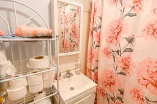 6 Webster St, Somerville, MA 02145 - Photo 9