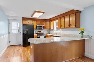 29 Lamplighter Ln, Chelmsford, MA 01863 - Photo 9