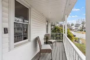 29 Lamplighter Ln, Chelmsford, MA 01863 - Photo 3