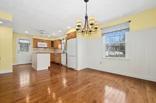 401 Forest Park Dr, Auburn, MA 01501 - Photo 11