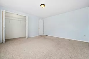 401 Forest Park Dr, Auburn, MA 01501 - Photo 19