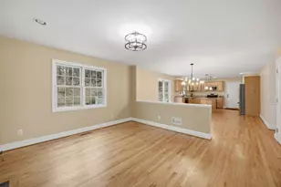 1048 Main Rd, Granville, MA 01034 - Photo 11