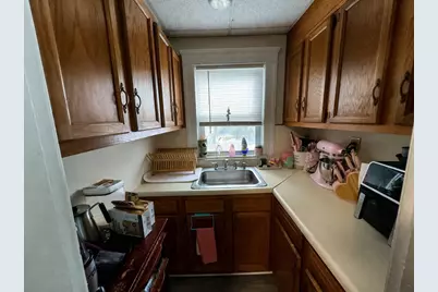 328 Brooks St, Worcester, MA 01606 - Photo 21