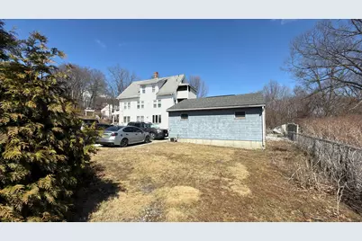 328 Brooks St, Worcester, MA 01606 - Photo 7