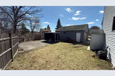 328 Brooks St, Worcester, MA 01606 - Photo 5