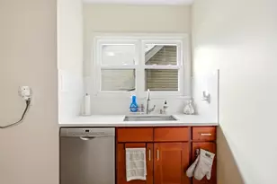 96 Glen St, Somerville, MA 02145 - Photo 5