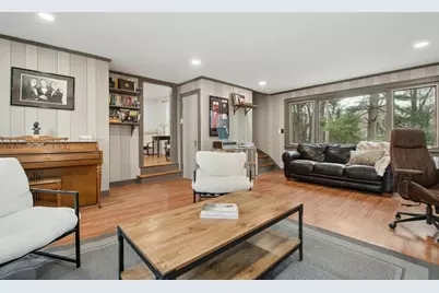 94 Spruce St, Framingham, MA 01701 - Photo 3