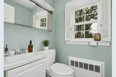 94 Spruce St, Framingham, MA 01701 - Photo 11