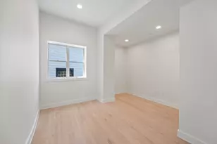 34 Salem St, Medford, MA 02155 - Photo 9