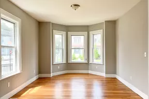 642 Moody St, Waltham, MA 02453 - Photo 3